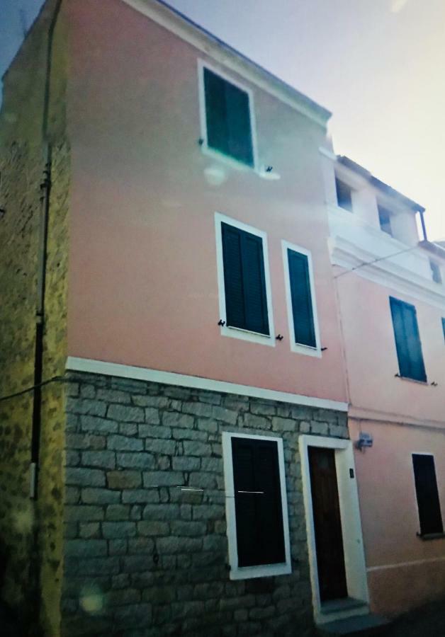 فيلا Sardegna Vicino Ad Olbia "La Casa Nel Vicolo" بيرتشيدا المظهر الخارجي الصورة